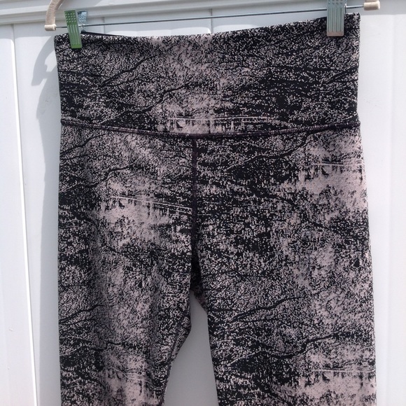 Athleta Elation Glades 7/8 Tight Hi Rise sz L - Picture 9 of 11